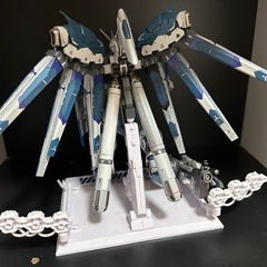 全塗装　RG HIνガンダム＆ハイパーメガバズーカランチャー＆専用台座の画像