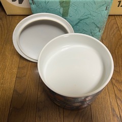 陶器の三段重　新品箱入りの画像