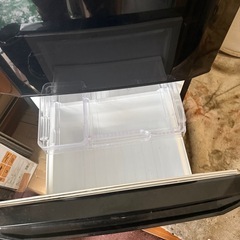 三菱冷蔵庫！146Ｌ幅 480mm 奥行 595mm 高さ 1213m2011年製の画像