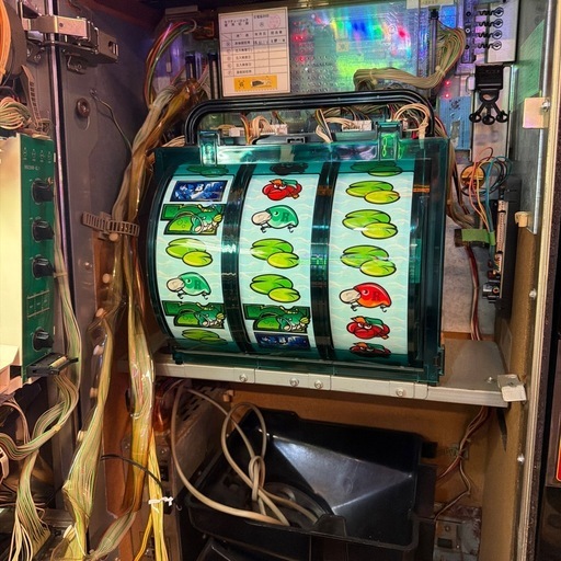 パチスロ実機4号機爆釣