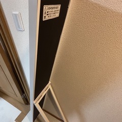 【無料】白い姿見ミラー（高さ120cm×幅20cm）の画像