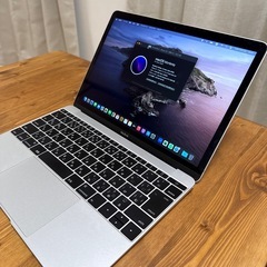 Apple MacBook Retina 12インチ シルバーの画像