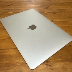 Apple MacBook Retina 12インチ シルバーの画像