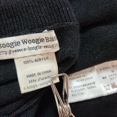 ΞBOOGIE WOOGIE(ブギウギ) さらりとお洒落、そしてちょこりとお茶目。大人可愛いハイネック、いかがでしょうか？の画像