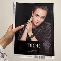 VOGUE 2022年10月号の画像