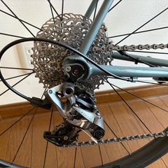 最終価格！美品低走行！OnebyESU JFF701 （ホイール付き） 53サイズの画像