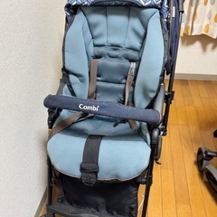コンビのベビーカー売りますの画像