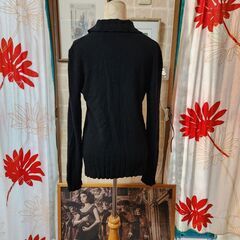 ∴MAX&Co.(マックス アンド コー) すらり美しいスタイル。なのにしっとり伸縮性高いカーディガン、いかがでしょうか？の画像