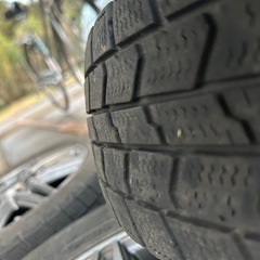 スタッドレスタイヤ
の画像