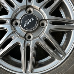 スタッドレスタイヤ
の画像