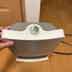 セラミックファンヒーターの画像