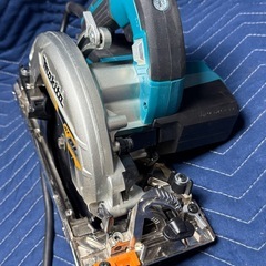 Makita 丸ノコ モデル HS6303 マキタの画像