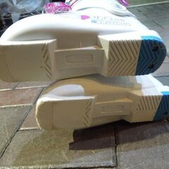 ピュアコンシャス ジュニア スキーブーツ 20.0cm スキー靴 子供用 アウトソール：250mm 2バックル 札幌市 東区 新道東店の画像