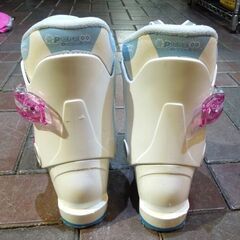 ピュアコンシャス ジュニア スキーブーツ 20.0cm スキー靴 子供用 アウトソール：250mm 2バックル 札幌市 東区 新道東店の画像