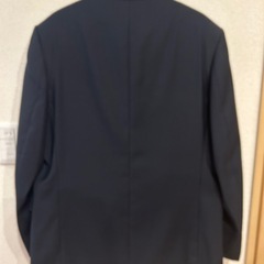 男性スーツの画像