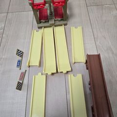 カーズトミカ　アクションコース、トリプルバトルコースの画像