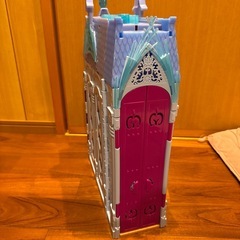 おもちゃ　エルサ　たためる家の画像