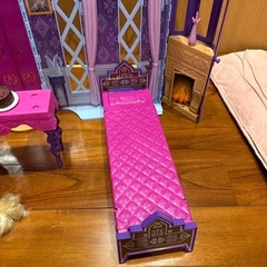 おもちゃ　エルサ　たためる家の画像