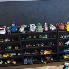 相談中　無料》　棚　トミカ　小物　3個セットの画像