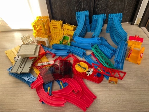 プラレール