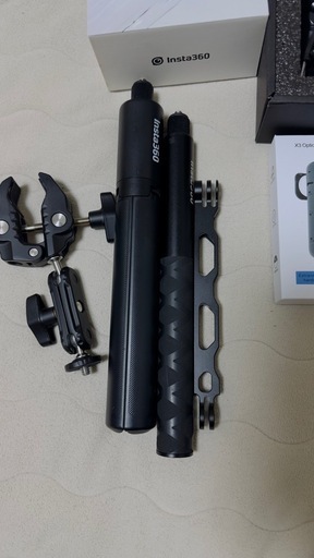 Insta360 X3 アクションカメラ 本体とアクセサリー