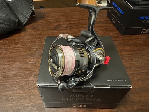 釣具　リール　ダイワ　エアリティLT2500S-XH