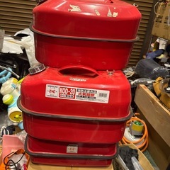 ガソリン携行缶の画像