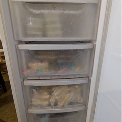 三菱ノンフロン冷凍庫 MF-U12T-W 121Lの画像