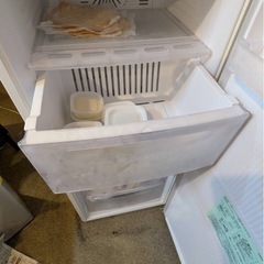 三菱ノンフロン冷凍庫 MF-U12T-W 121Lの画像