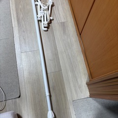 突っ張りポールハンガーの画像