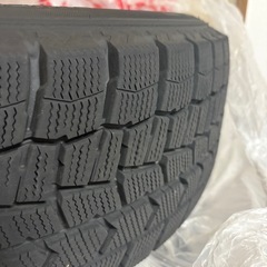 スタッドレスタイヤ　205/65 R16の画像