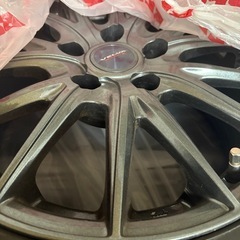 スタッドレスタイヤ　205/65 R16の画像