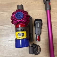 【ダイソン】Dyson V7 fluffy コードレス掃除機（SV8 FF OLB ）付属品ありの画像