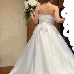 ウエディングドレス
の画像