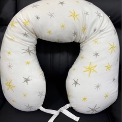マタニティ抱き枕の画像