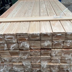 【大特価】杉羽目板　無節B　3650×12×108(mm) 8枚入！在庫55束ほどありますので複数の方へ販売できます。の画像