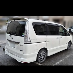 Nissan serena hybrid の画像