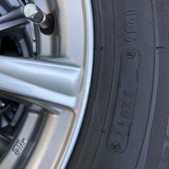 スタッドレスタイヤの画像