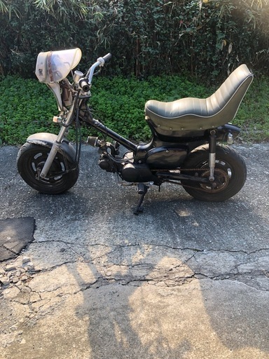エイプと見せかけてホンダカブ