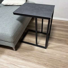 サイドテーブルの画像