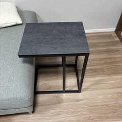 サイドテーブルの画像