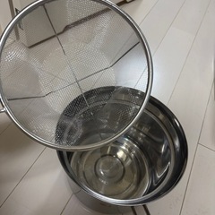 18㎝ザル付き　鍋の画像