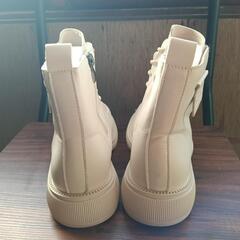 新品 23cm レディース ブーツ ホワイト 厚底 シューズ 識別番号:【B002-S】の画像