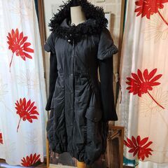 Ξvanilla b.(バニラ ビー) イタリア製の可愛らしいデザインのふわふわアウター、いかがでしょうか？の画像