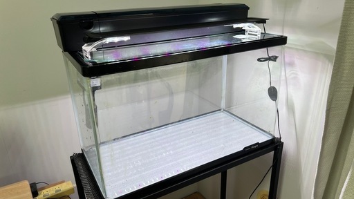 【受渡決まりました】コトブキ水槽60cm水槽上部フィルター+GEX水槽台+その他諸々
