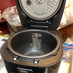 アイリスオーヤマ IHジャー炊飯器 RC-IE10-B 炊飯器の画像