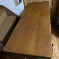 伸縮ミシン台　専用折り畳み椅子付きの画像