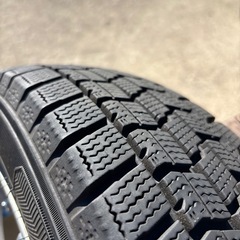 GOODYEAR スタッドレスタイヤ4本セットの画像