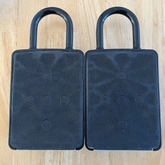 【防犯対策に】ダイヤル式キーボックス2個の画像
