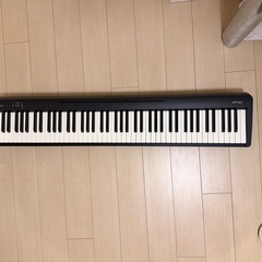 電子ピアノの画像